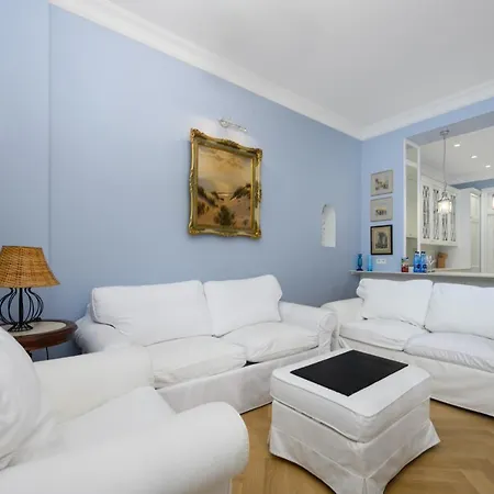 Art Deluxe By Oneapartments Premium