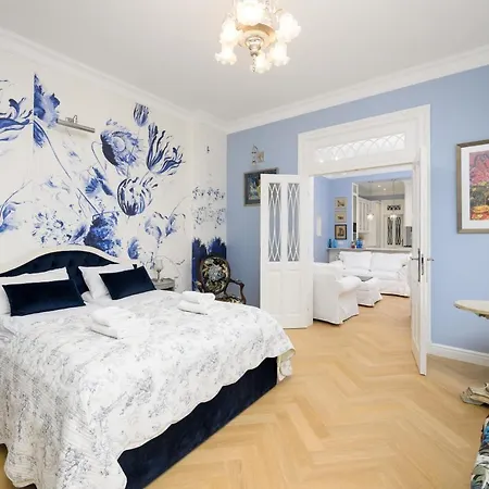 Art Deluxe By Oneapartments Premium *